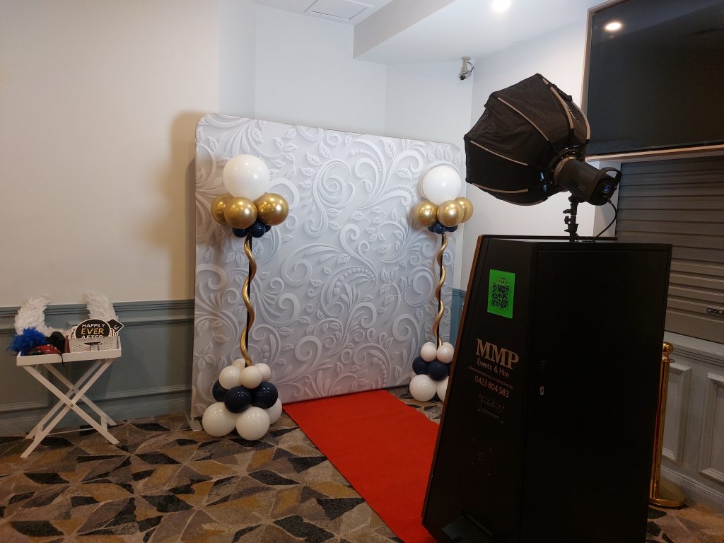Memories Made and Personalised - Mirror Photo Booth Hire Moreton Bay Wedding -  - Photo Booth Hire Moreton Bay | Mmp Events Weddings & Events